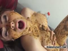 Using her embarrassing lotion, the attractive woman rubs her body.